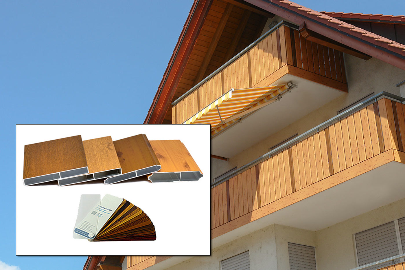 Balkon in Holzoptik an einem Haus, daneben Profilmuster in verschiedenen Holzdekoren mit Musterfächer
